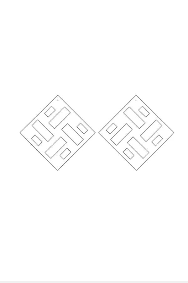 Reflective Square Earrings: Modern Geometric Statement Design
