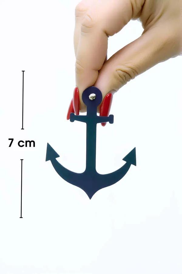 Reflective Anchor Earrings: Unique Statement Jewelry