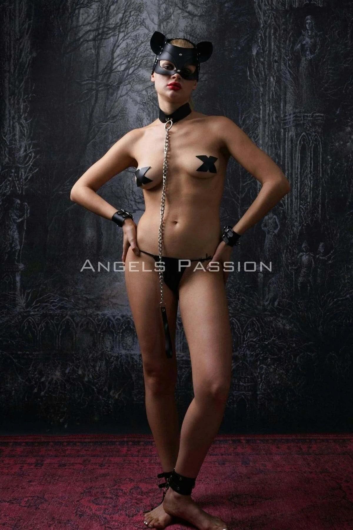 Adult Fantasy Harness Set with Cat Mask & Cuffs