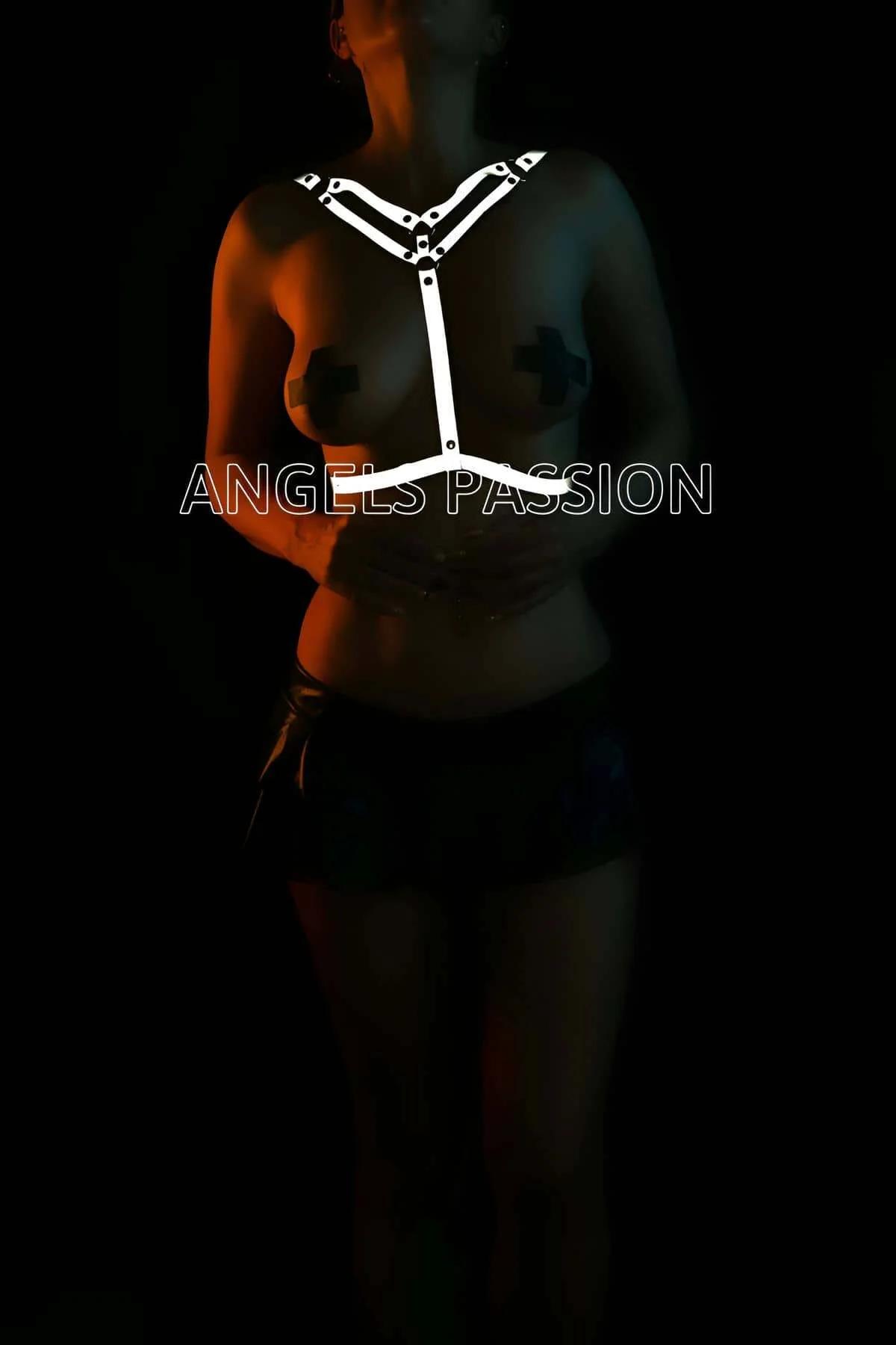 Reflective Harness – Adjustable Unisex Fashion Body Strap