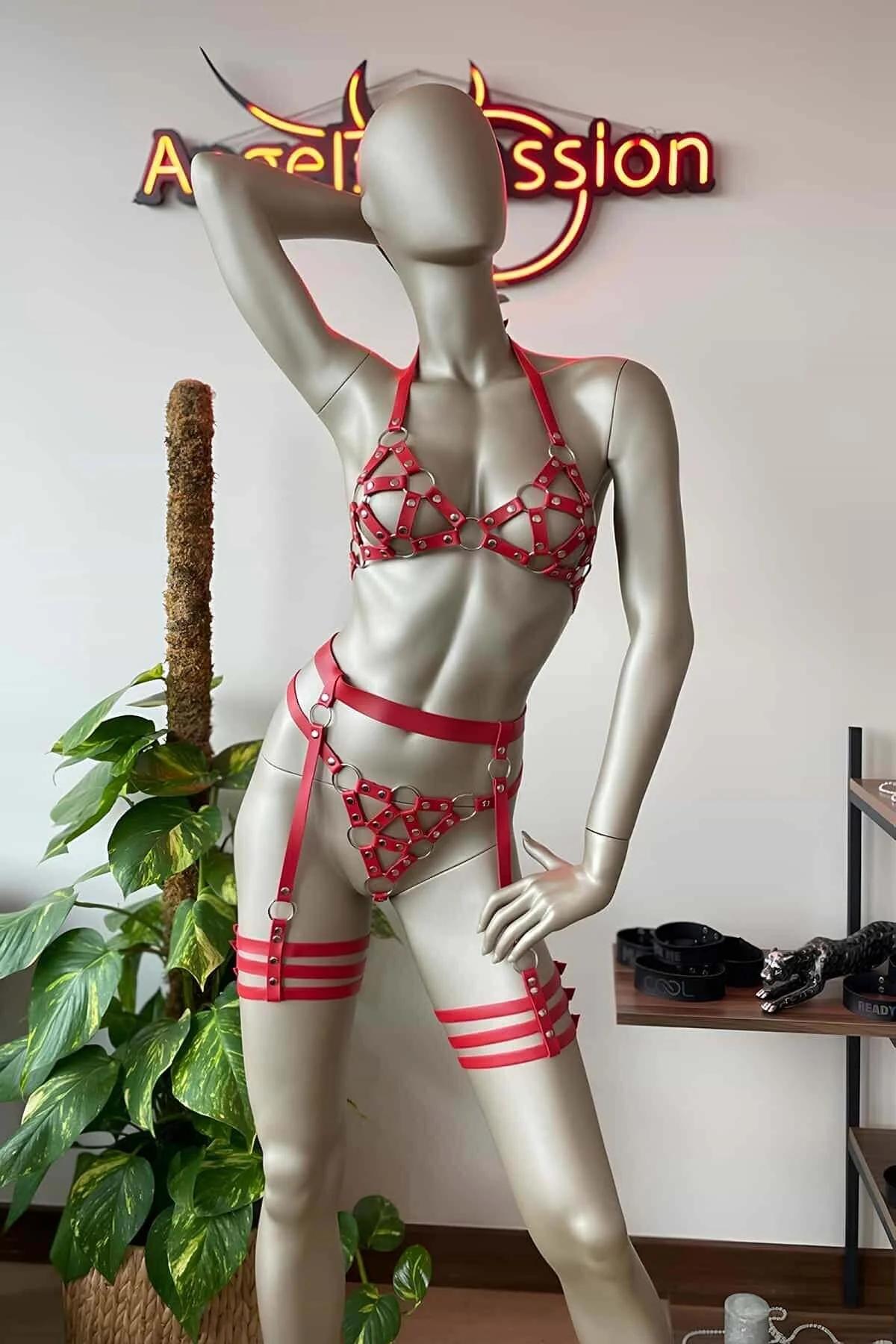 Red Caged O-Ring Faux Leather Body Harness & Garter Set