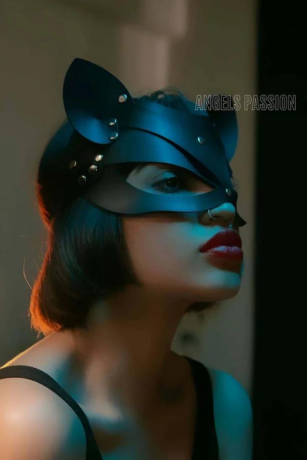 Faux Leather Cat Mask with Adjustable Strap and Studs