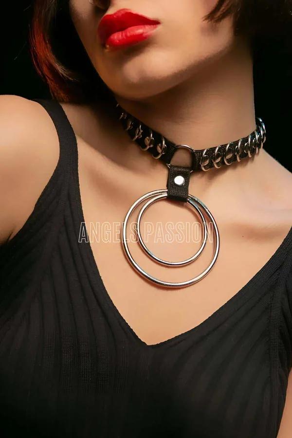 O-Ring Choker Necklace with Chain Detail