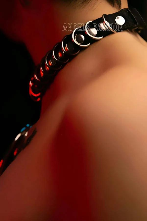 O-Ring Choker Necklace with Chain Detail