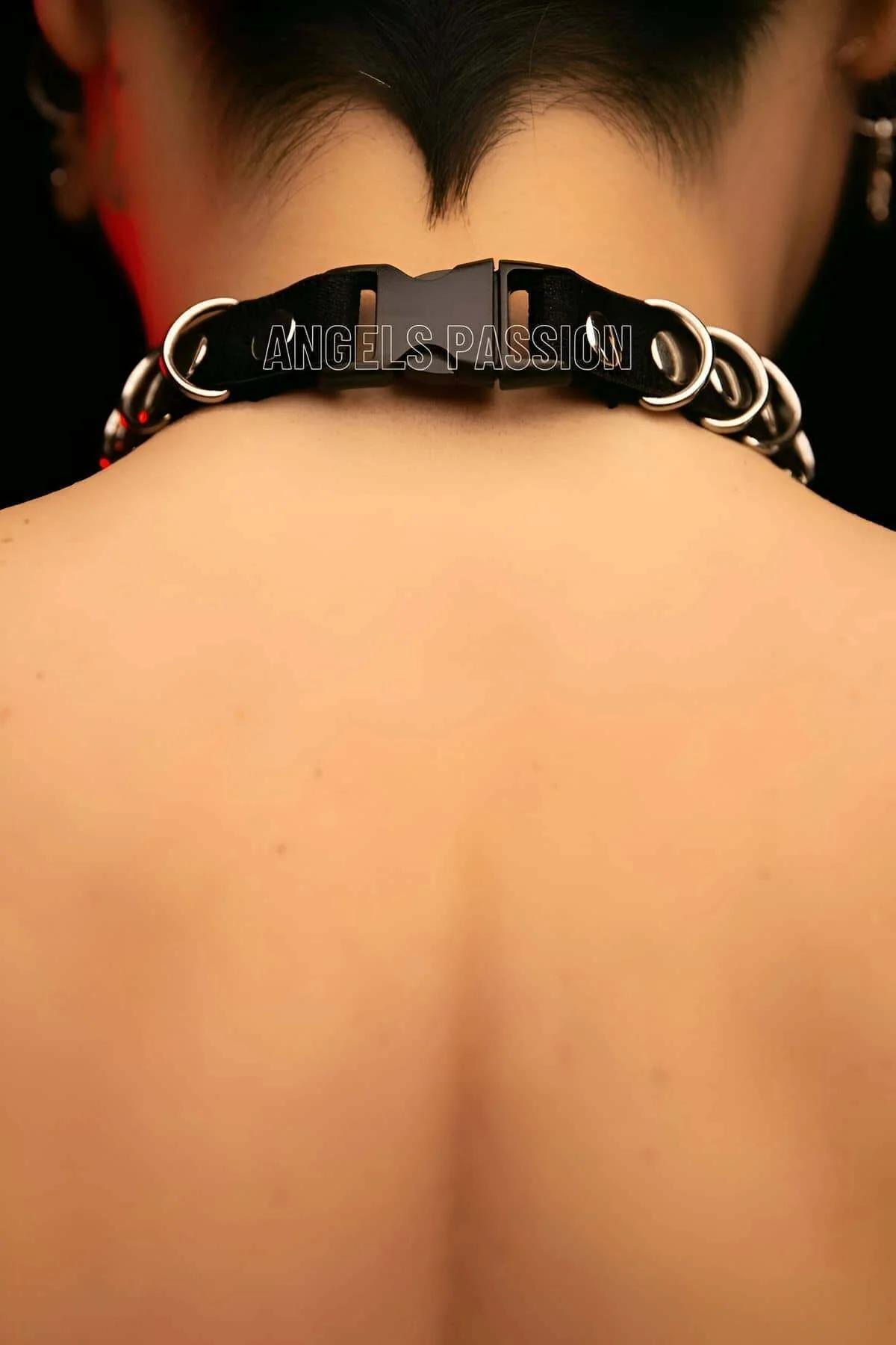 O-Ring Choker Necklace with Chain Detail