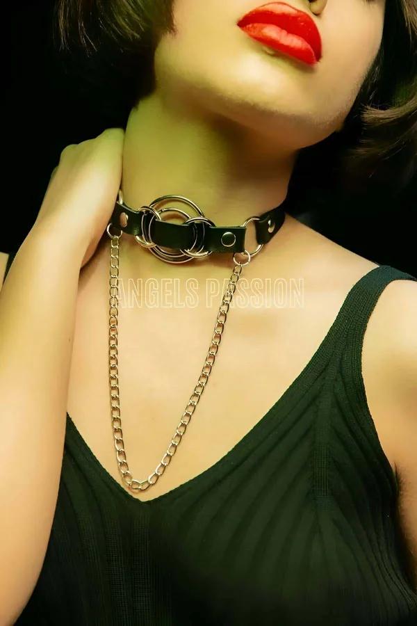 O-Ring Choker with Detachable Chain Necklace