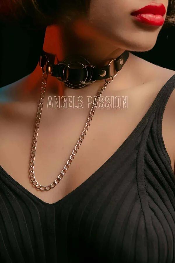 O-Ring Choker with Detachable Chain Necklace