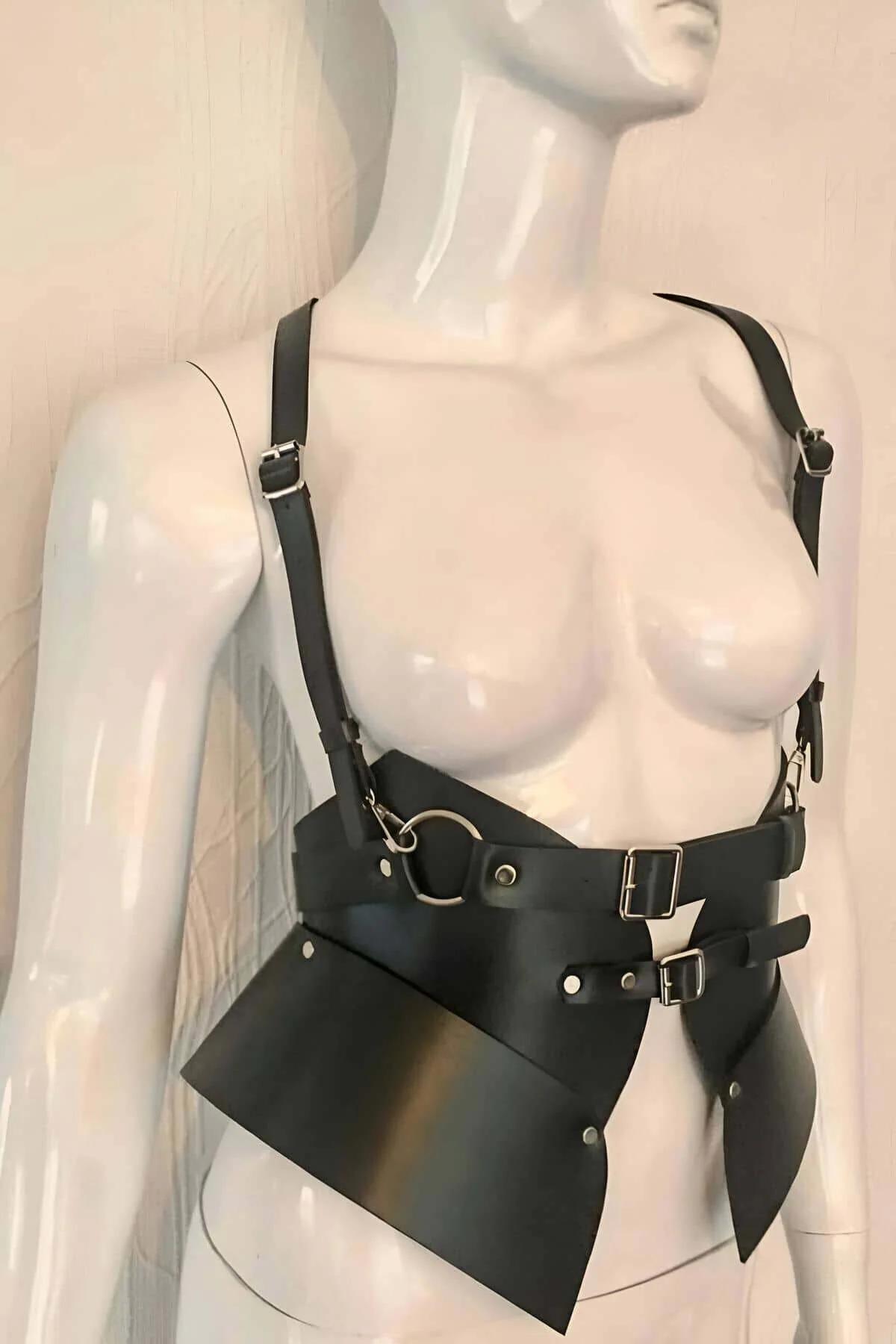 Women's Leather Harness Belt – Adjustable Style for Edgy Looks