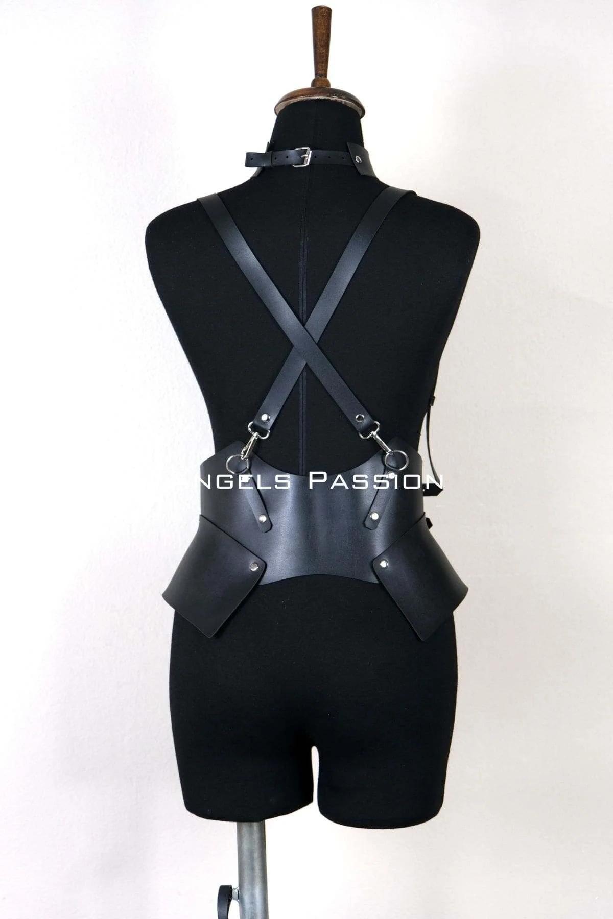 Women's Leather Harness Belt Set with Adjustable Choker