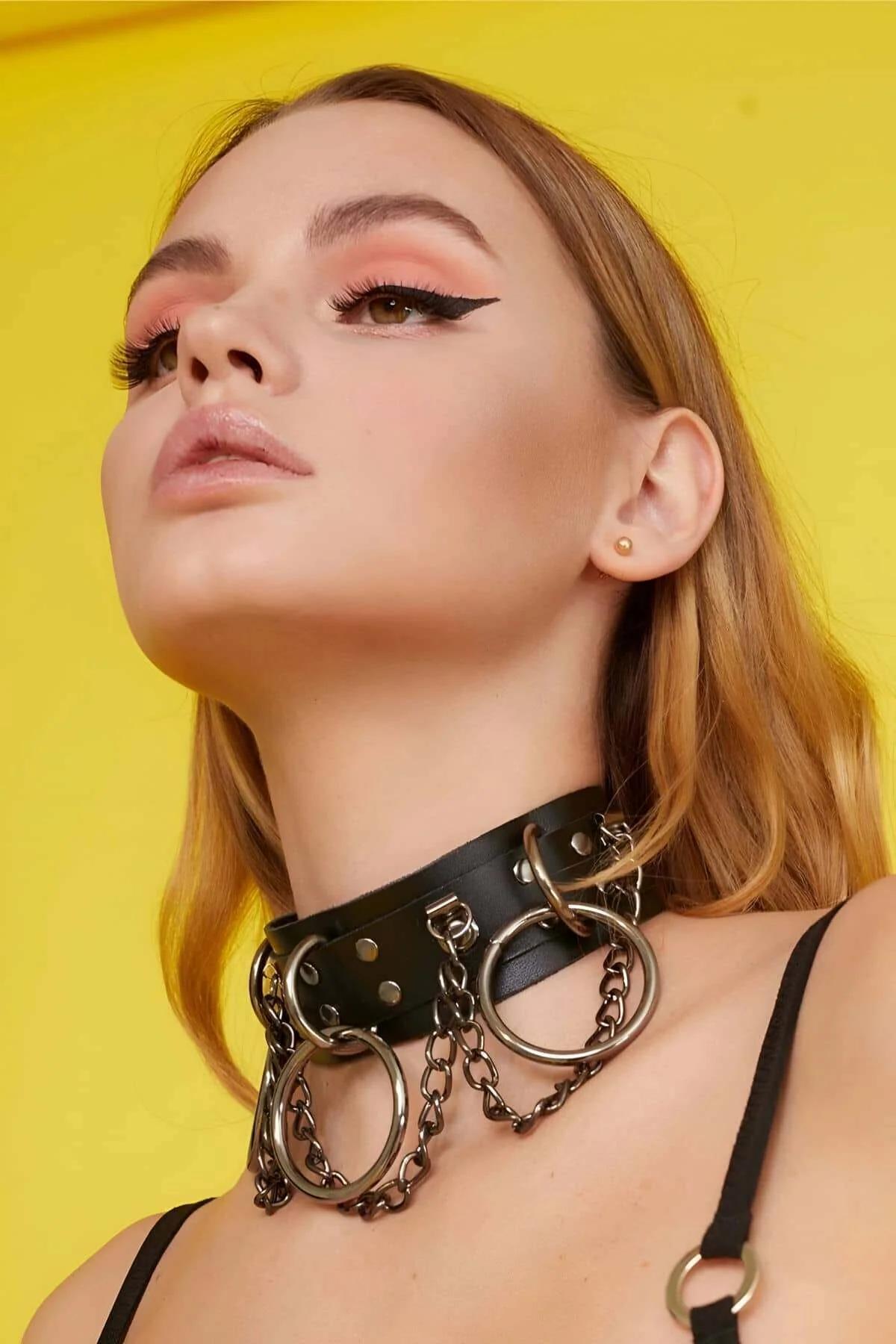 Leather Dog Collar - Durable Wide Strap with Chain Detail