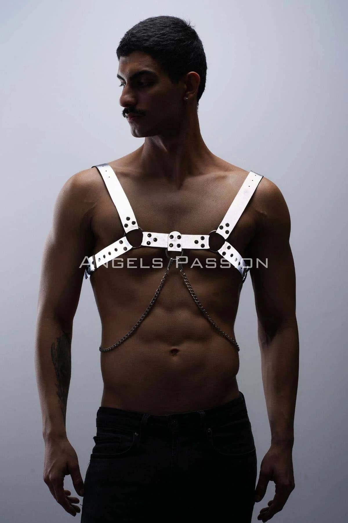 Reflective Mens Chest Harness with Striking Chain Detail