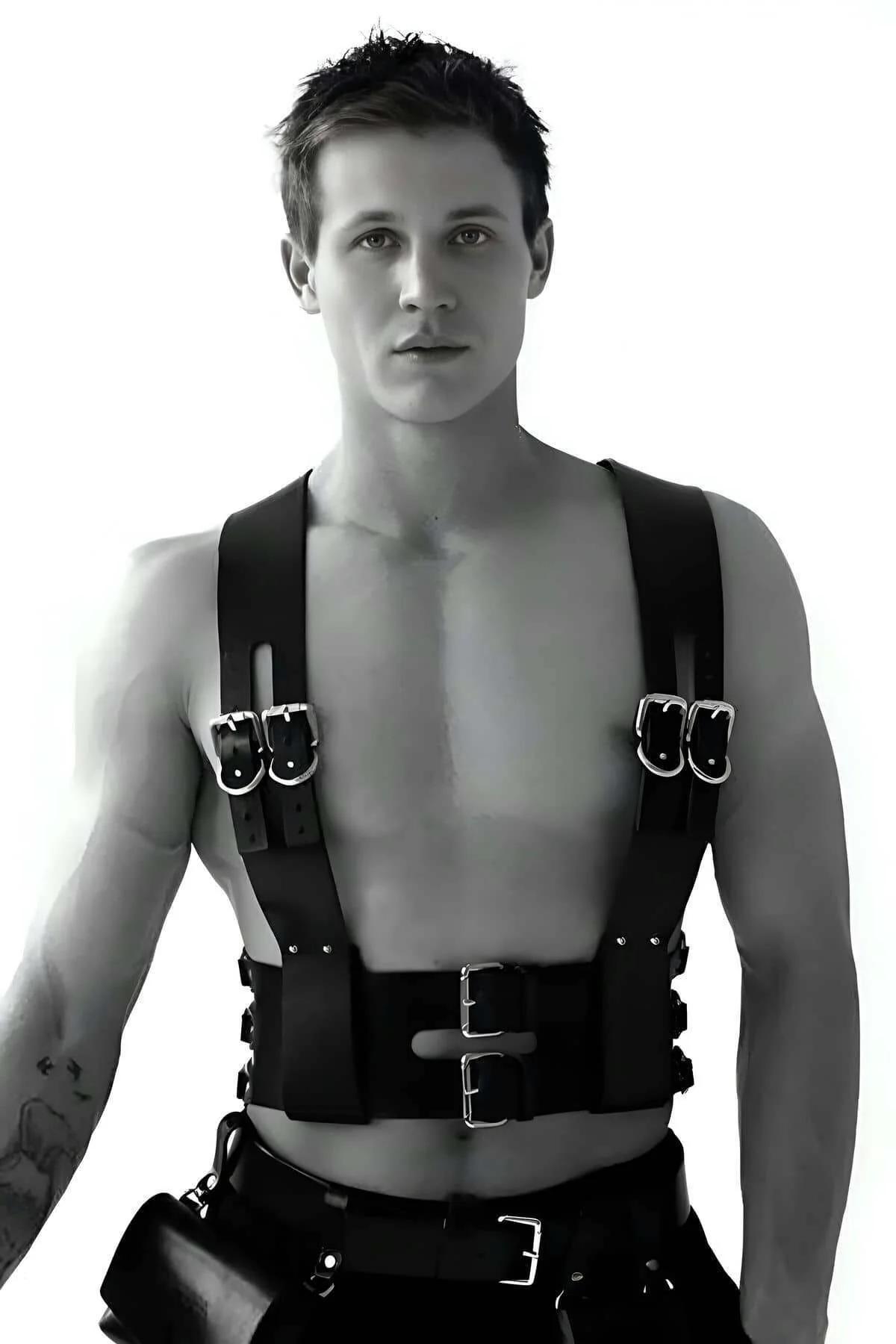 Mens Premium Leather Harness – Adjustable Fit & Buckle Style