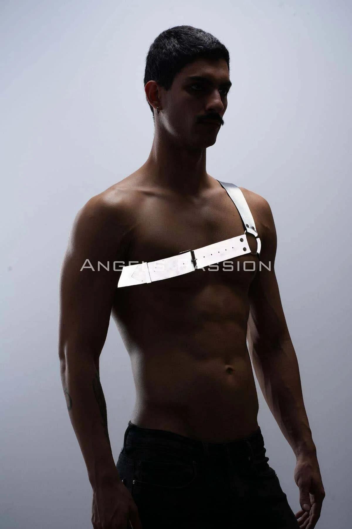 Men's Reflective One Shoulder Chest Harness - Adjustable Fit