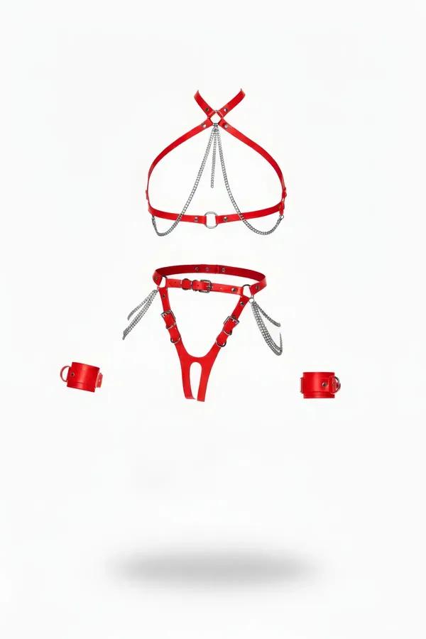 kırmızı vegan deri zincirli 4 parça harness seti üst harness bel kemeri bikini alt ve bilek kelepçesi gümüş metal donanım