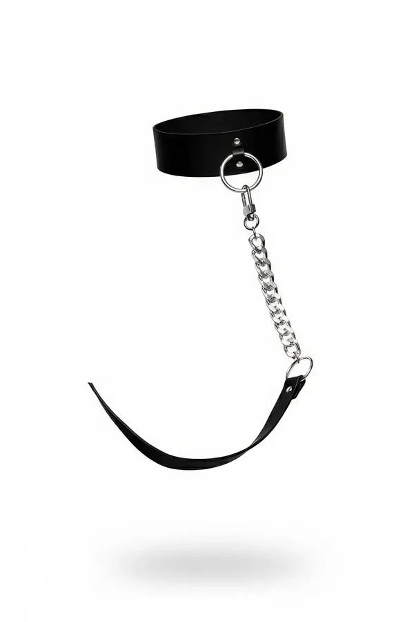 siyah kalın vegan deri choker gümüş O-halka metal zincir ve sarkık deri kayış detayı
