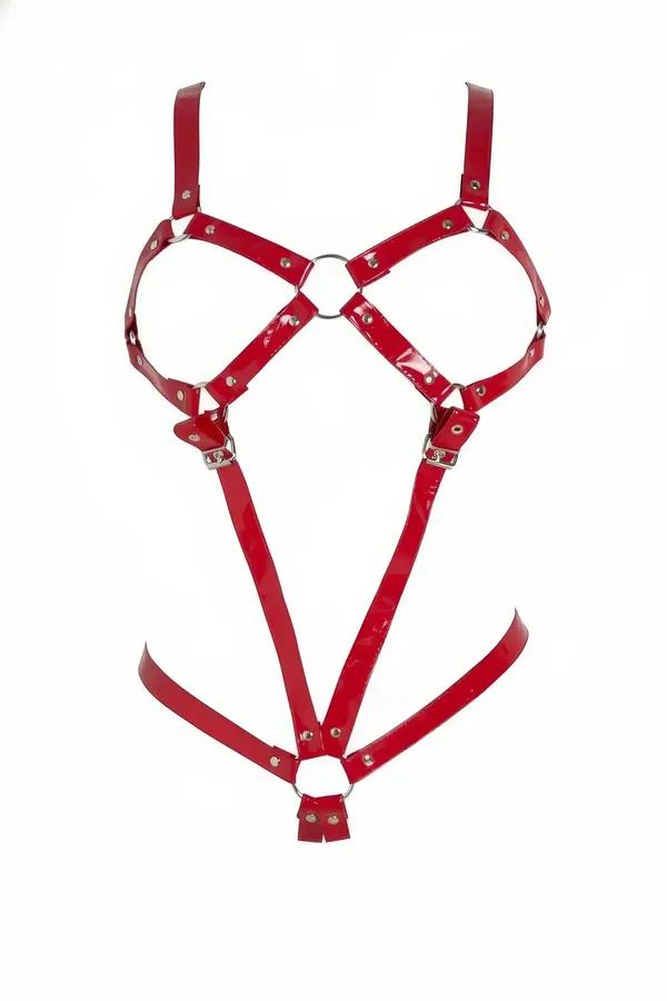 kırmızı parlak suni deri body harness gümüş O-halka detaylı tam beden şerit sarmalı ayarlanabilir toka