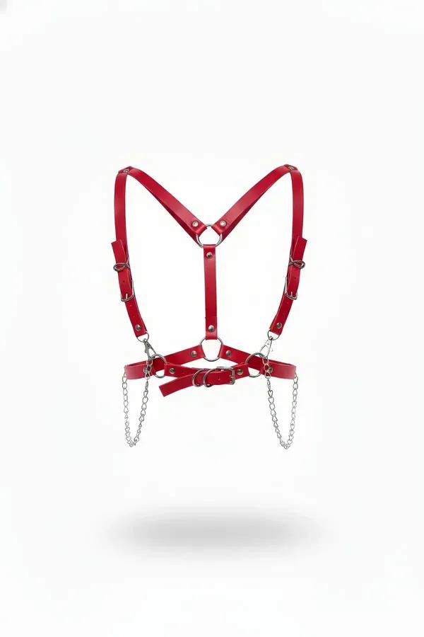 kırmızı vegan deri harness gümüş zincir ve O-ring detaylı Y-şekilli omuz kayışları