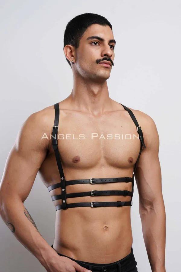siyah vegan deri 3 sıralı erkek göğüs harness gümüş toka t-shirt üzeri aksesuar